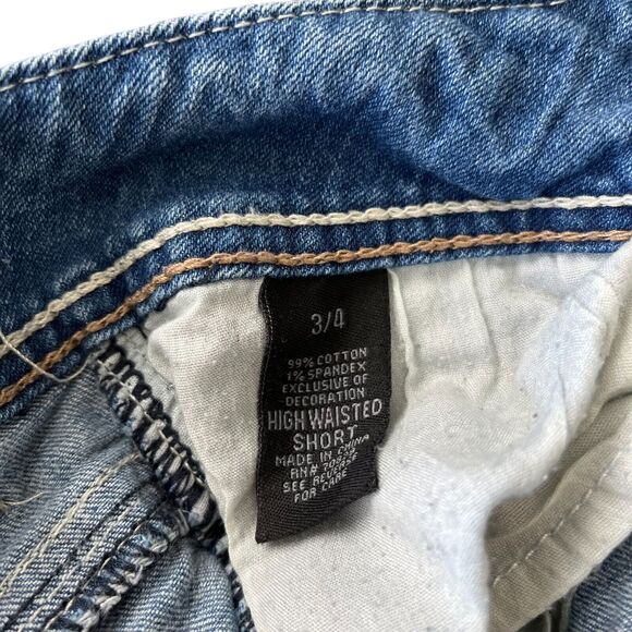 Rue21 Jean Short Junior 3 Mid rise Distressed (Sz 3/4 W13) - Picture 5 of 6